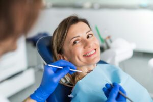 teeth implant